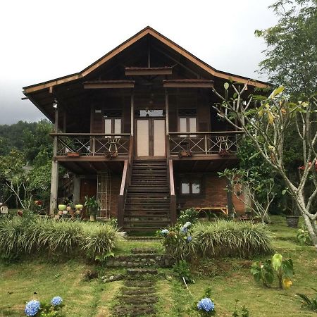 Villa Diantie Bogor Exterior foto